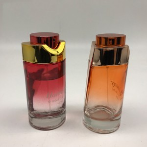Productie wholesale Nieuwe stijl mooie spuiten 100ml nevelparfum glazen fles