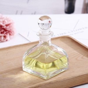 50ml 100ml 150ml 250ml wholesale high quality luxury flint ger shape aroma reed diffuser glass bottle with glass top