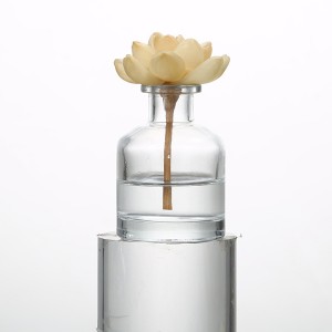 Penyetor wholesale ngarep alam wangi botol kaca hiasan glagah diffuser karo kelet alam