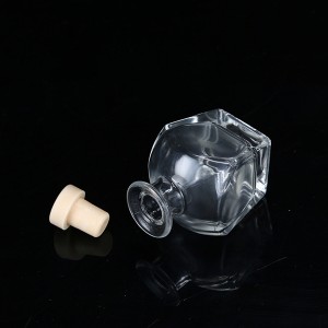 Mongolian shape 100ml empty glass essential aromatherapy oil diffuser bottle with polymer plug and fiber sticks