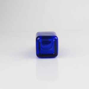 Coalt modri kvadrat bistveno steklenica olje meri oblikovanje kozmetični proizvajalec stekla kapalko steklenice