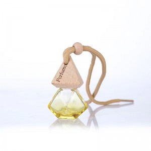 wholesale 5ml colorful red green polygon hanging car perfume bottle