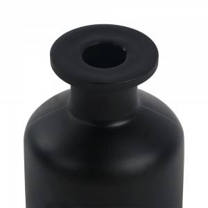 150ml painted black reed diffuser bottle with cork cap