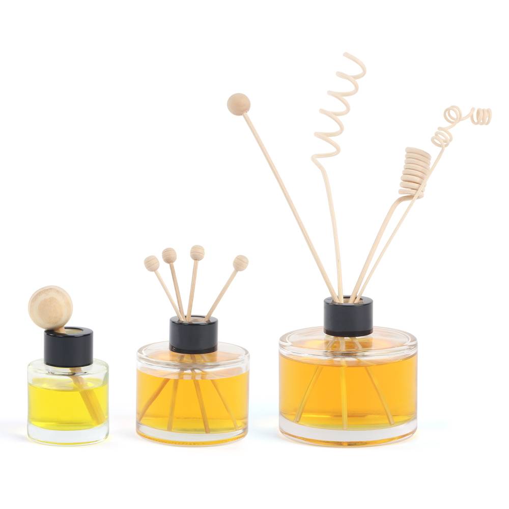 Empty reed diffuser glass bottle 50ml 100ml 200ml wholesale Featured Image