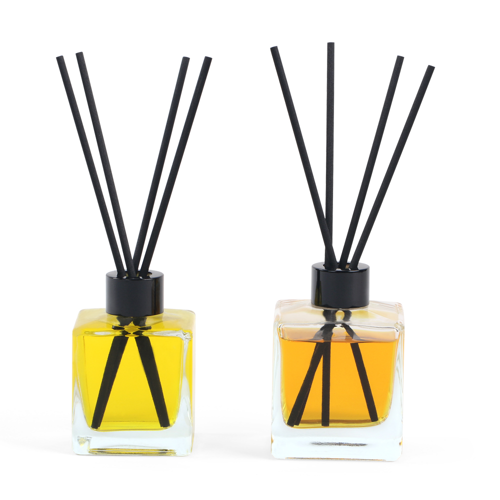 50ml 100ml 125ml 200ml Square reed diffuser glass bottle Featured Image