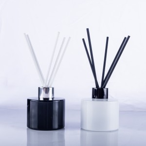 100ml reed diffuser glass bottle with rattan sticks