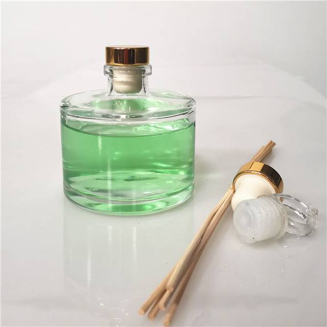 200ml reed diffuser glass bottles with cork Featured Image
