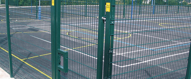 Matters needing attention in wire mesh fence installation