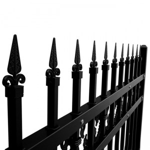 Aikata baƙin ƙarfe Fence