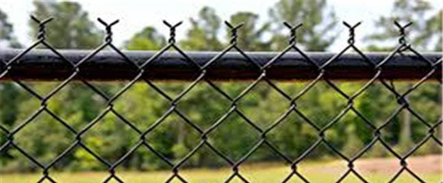 What functions should the chain link fence have?