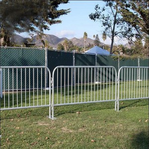 crowd control fence
