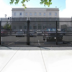 Europe style for China Galvanized Steel Security Palisade Rackable Aluminum Fence