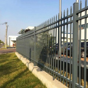 China Aluminium Garden Fence Panel Security Yard Fence Wrought Iron Steel Fence Galvanized Metal Picket Fence