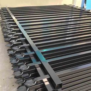 Factory making China 4X4 Galvanized Square Metal Fence Posts/Fence Galvanized/Field Fence/Warehouse Fencefence/Panels Garden