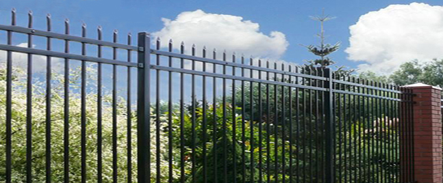 What should we pay attention to when installing wrougut iron fence?