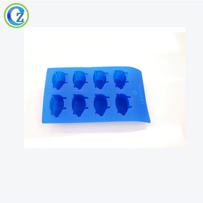 Factory wholesale Silicone Dog Bowl - Custom Food Grade Silicone Ice Cube Tray With Lid – Zichen
