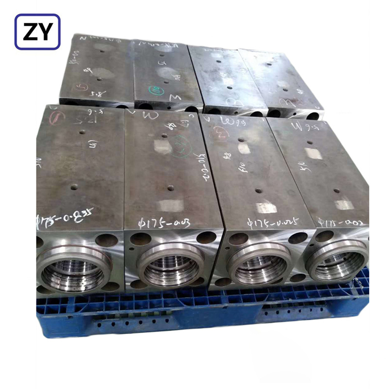 Low price for High Chrome Castings Parts – Hydraulic Breaker Front Head for Hydraulic Hammer Cylinder Furukawa F11 – Zhongye